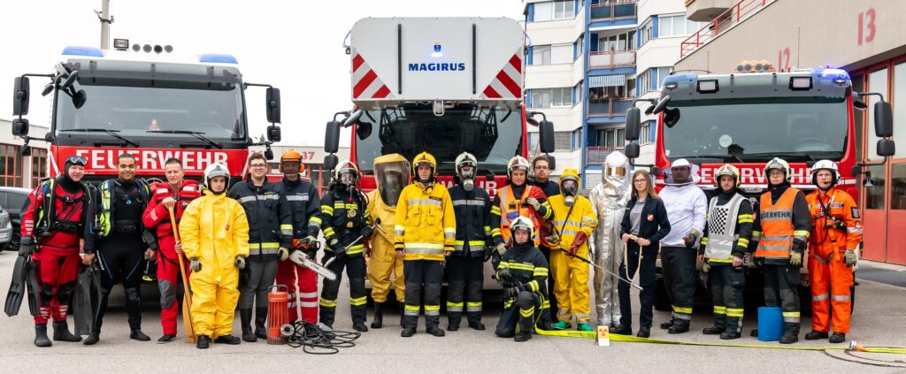 Feuerwehr Wels Schutzanzüge