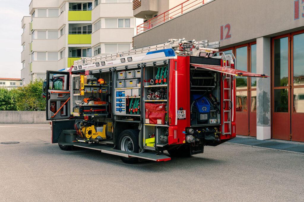 ruestloeschfahrzeug1-2